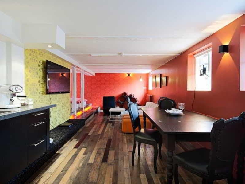 Homestay Apartment K *